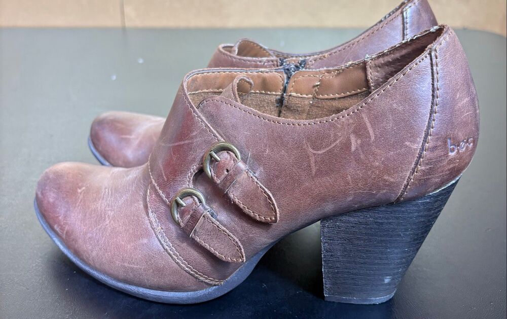 B.O.C. Born brown rustic distressed leather side zip buckle bootie size 9.5